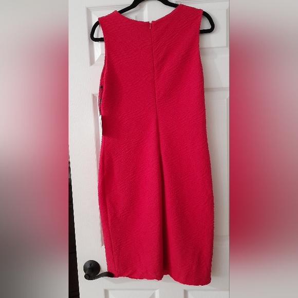 Hot pink cocktail dress - Picture 2 of 3